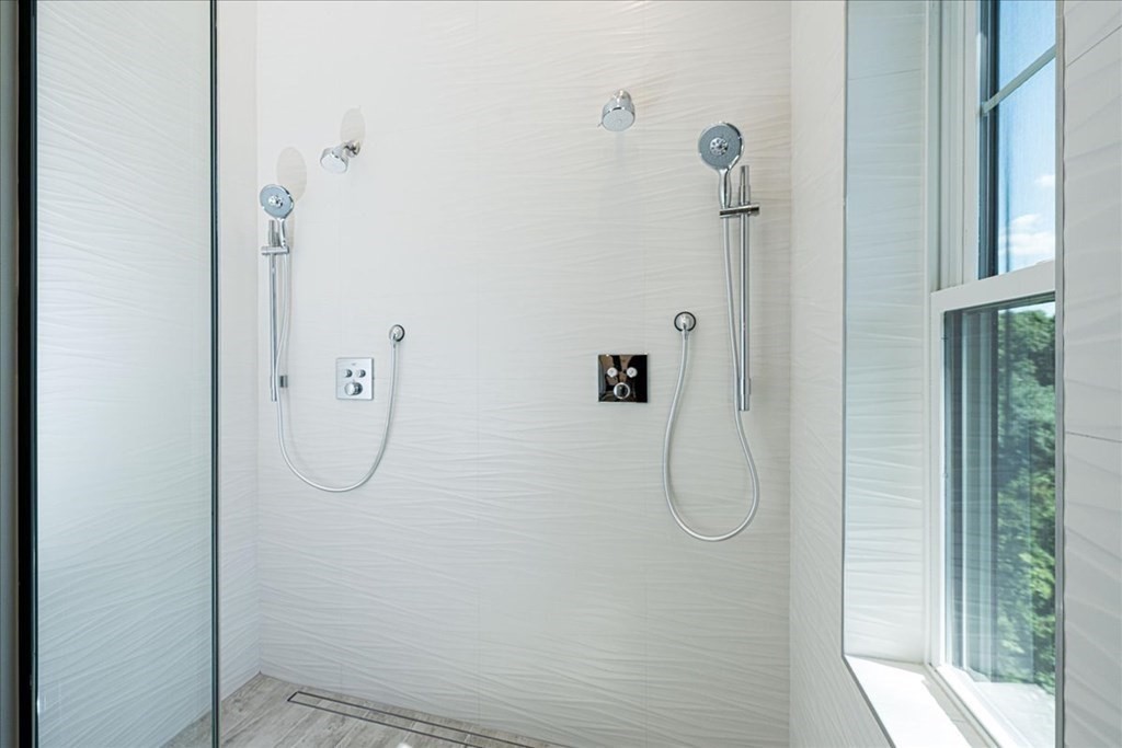 11 Dunedin Road Wellesley, MA 02481 - Photo 21 of 32