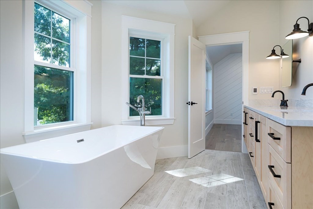 11 Dunedin Road Wellesley, MA 02481 - Photo 22 of 32