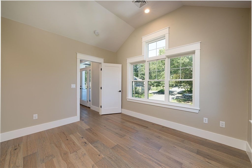 11 Dunedin Road Wellesley, MA 02481 - Photo 24 of 32