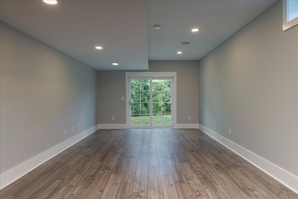 11 Dunedin Road Wellesley, MA 02481 - Photo 29 of 32