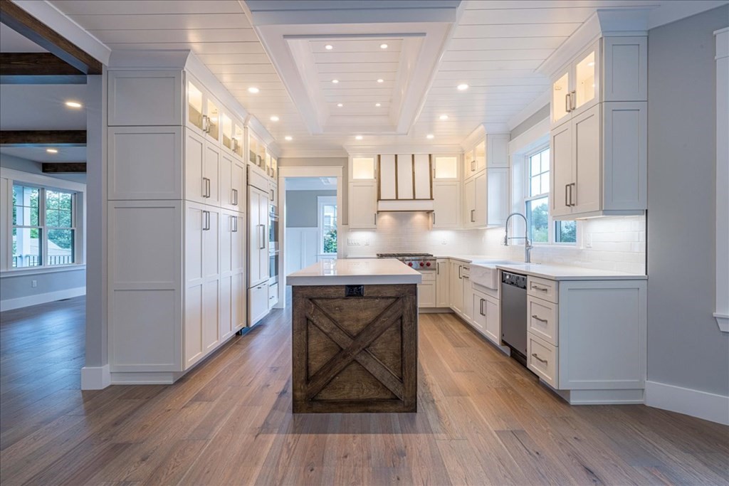 11 Dunedin Road Wellesley, MA 02481 - Photo 8 of 32