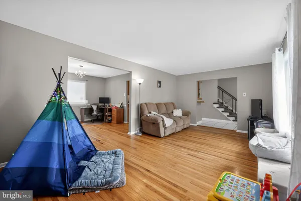 $425,000 | 23 Indian Birch Road, Blackwood, NJ 08012
