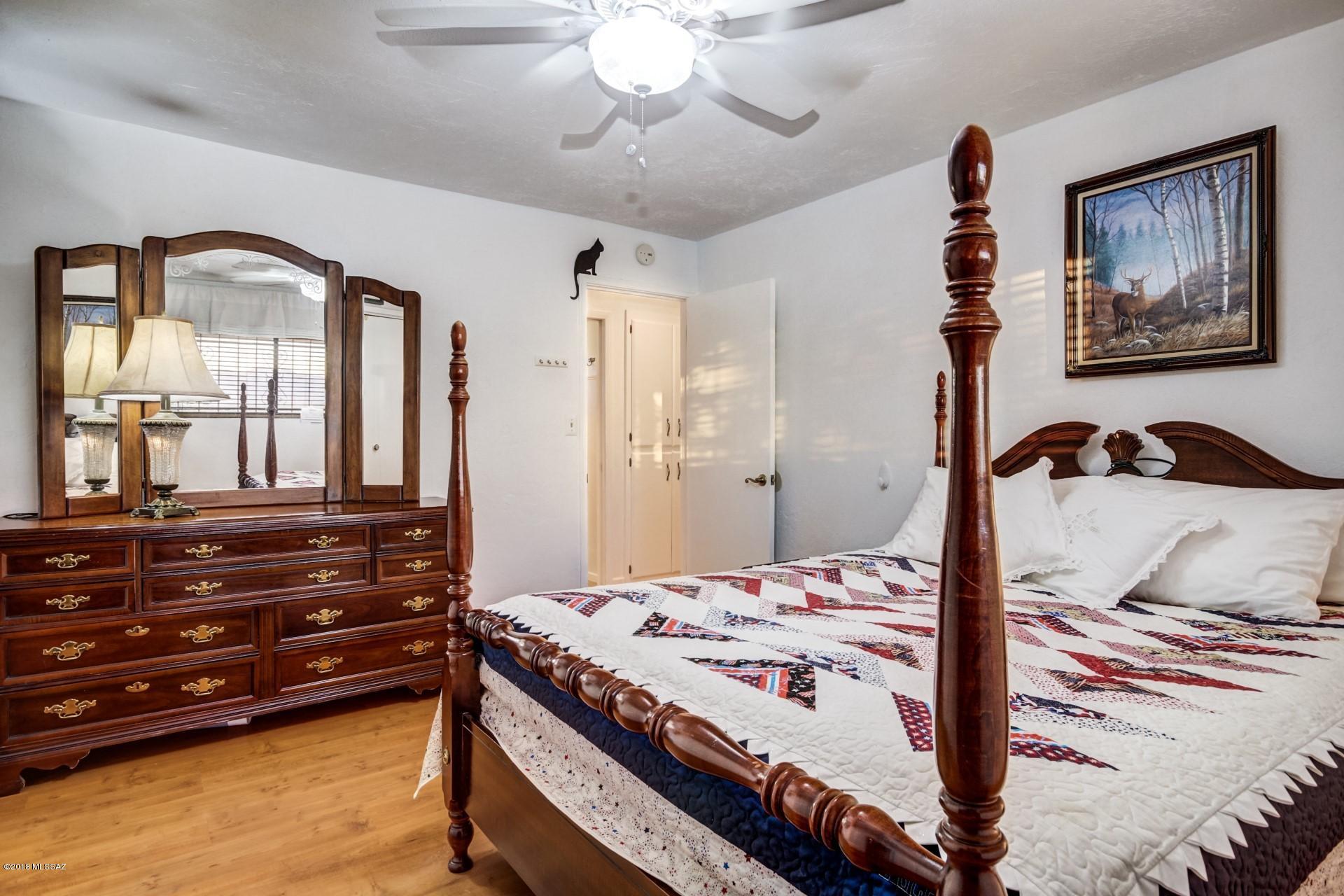 1103 West Roller Coaster Road Tucson, AZ 85704 - Photo 9 of 29 Gallery Image 9