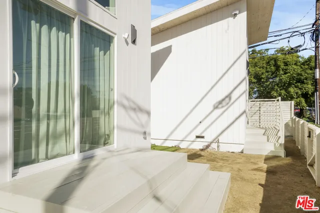 $1,495,000 | 11959 Juniette Street, Culver City, CA 90230