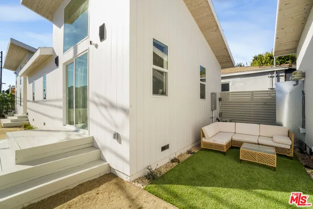 $1,495,000 | 11959 Juniette Street, Culver City, CA 90230