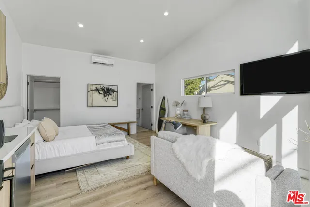 $1,495,000 | 11959 Juniette Street, Culver City, CA 90230