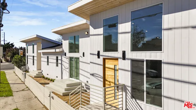 $1,495,000 | 11959 Juniette Street, Culver City, CA 90230