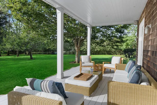 $9,250,000 | 244 Flying Point Road, Water Mill, NY 11976