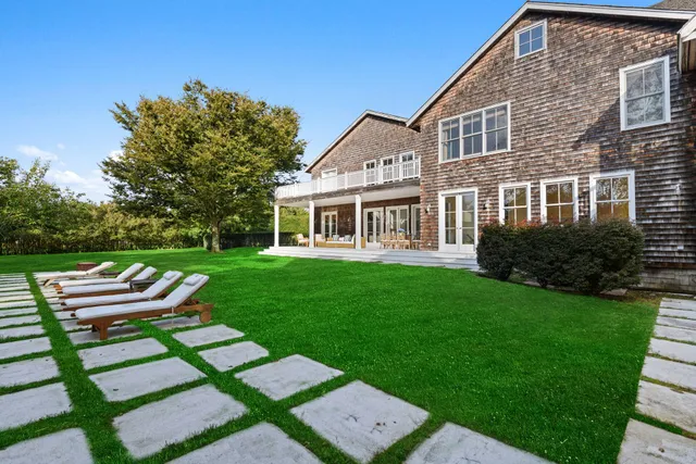 $9,250,000 | 244 Flying Point Road, Water Mill, NY 11976