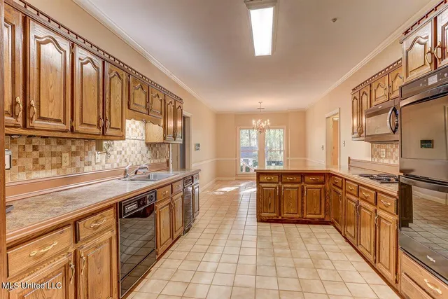 $355,000 | 8500 Cedar Lake Drive North, Walls, MS 38680