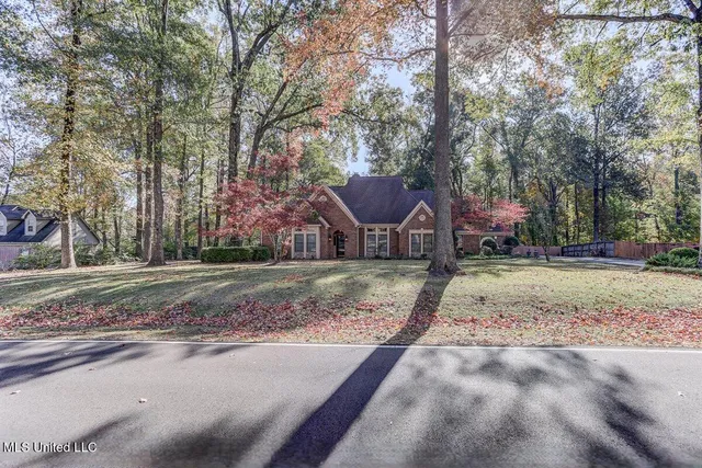 $355,000 | 8500 Cedar Lake Drive North, Walls, MS 38680