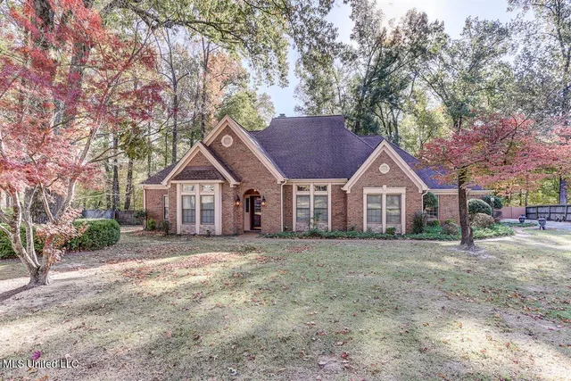 $355,000 | 8500 Cedar Lake Drive North, Walls, MS 38680