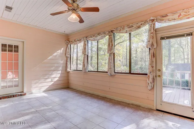 $355,000 | 8500 Cedar Lake Drive North, Walls, MS 38680