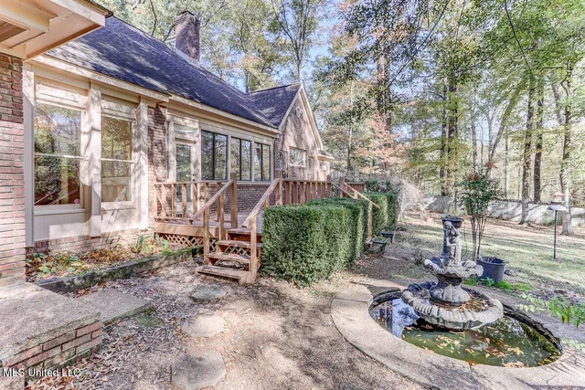 $355,000 | 8500 Cedar Lake Drive North, Walls, MS 38680