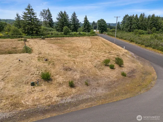 a view of a outdoor space