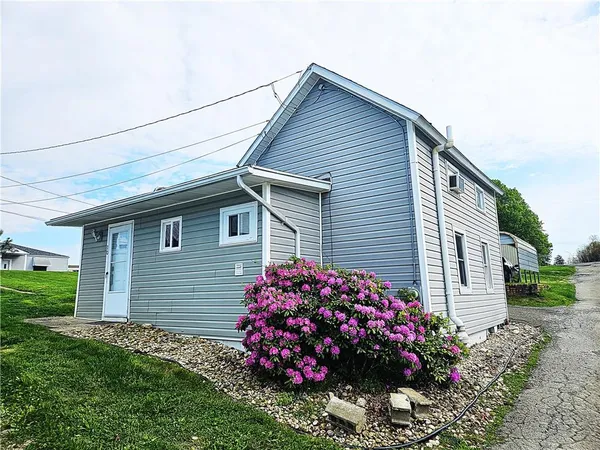 $95,000 | 10 Eggers Avenue, Belle Vernon, PA 15012
