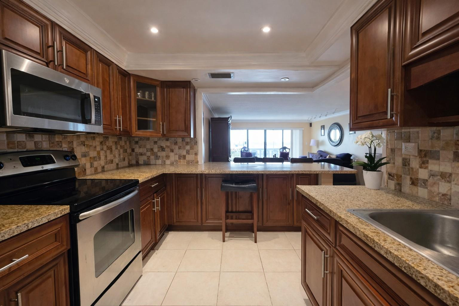 800 Northeast 195th Street, Unit 606 Miami, FL 33179 - Photo 13 of 24 Photo 13