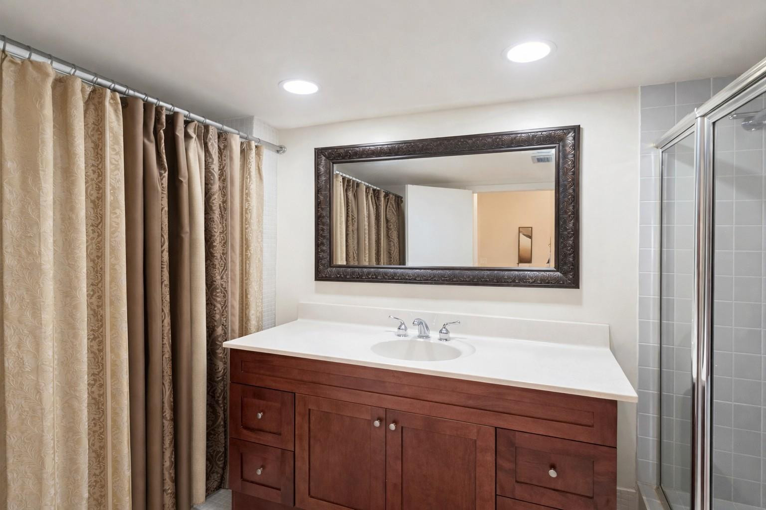 800 Northeast 195th Street, Unit 606 Miami, FL 33179 - Photo 16 of 24 Photo 16