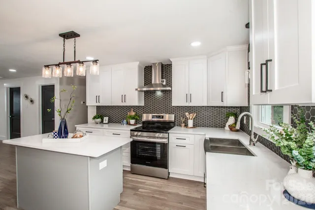 $399,800 | 6229 Mountain Grove Road, Hickory, NC 28602