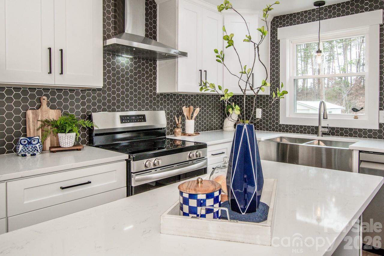 6229 Mountain Grove Road Hickory, NC 28602 - Photo 13 of 41