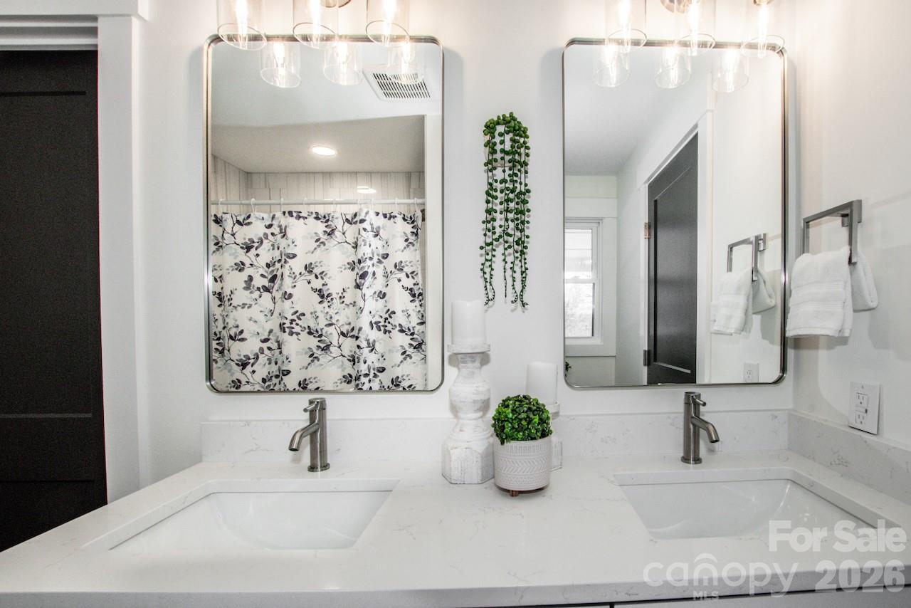 6229 Mountain Grove Road Hickory, NC 28602 - Photo 19 of 41