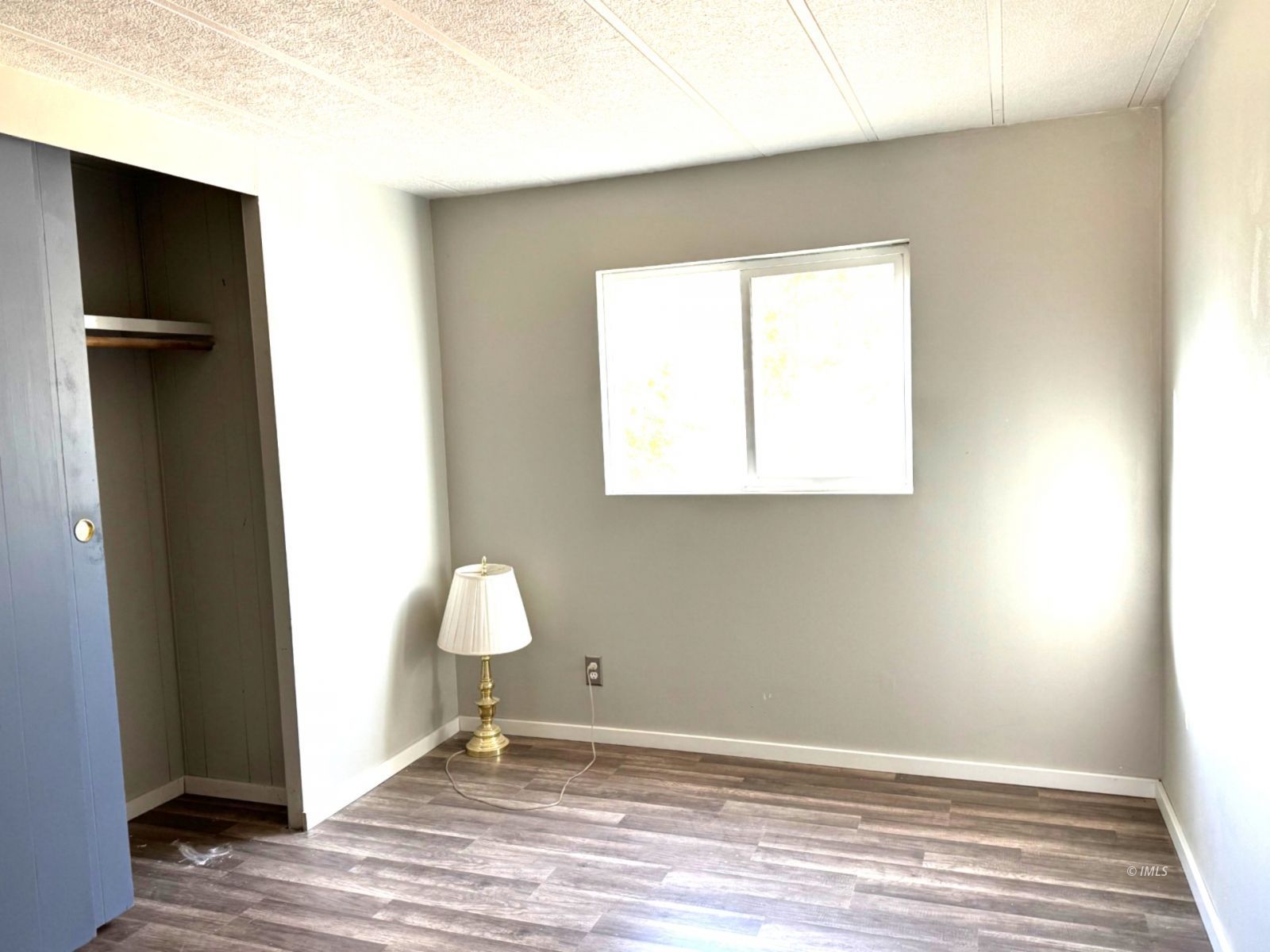 464 Bartell Road, Unit 1 Big Pine, CA 93513 - Photo 8 of 10 3rd Bedroom