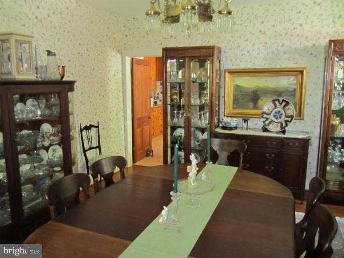 17110 Comus Road Dickerson, MD 20842 - Photo 1 of 15 Dining Room