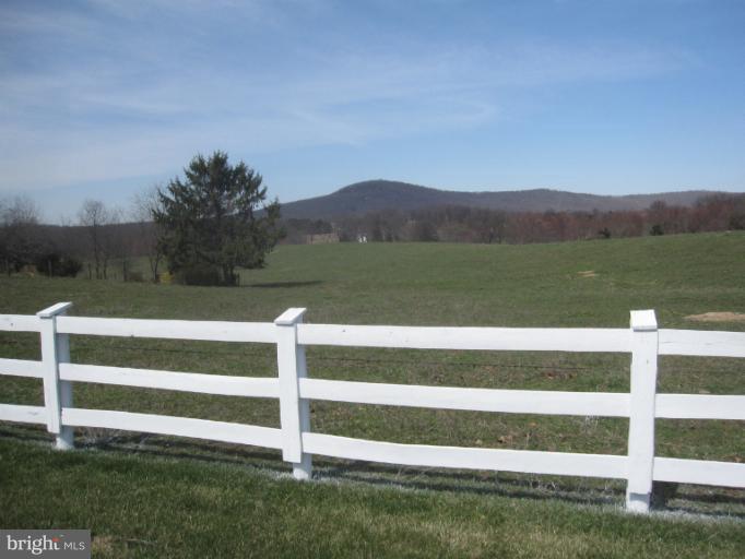 17110 Comus Road Dickerson, MD 20842 - Photo 8 of 15 Sugarloaf Mtn.