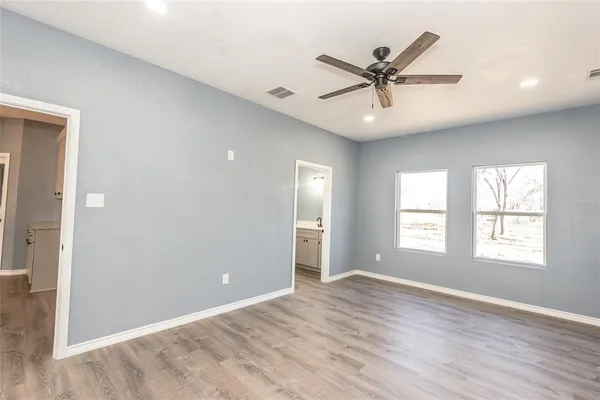 $245,000 | 307 Bonham Street, Nocona, TX 76255
