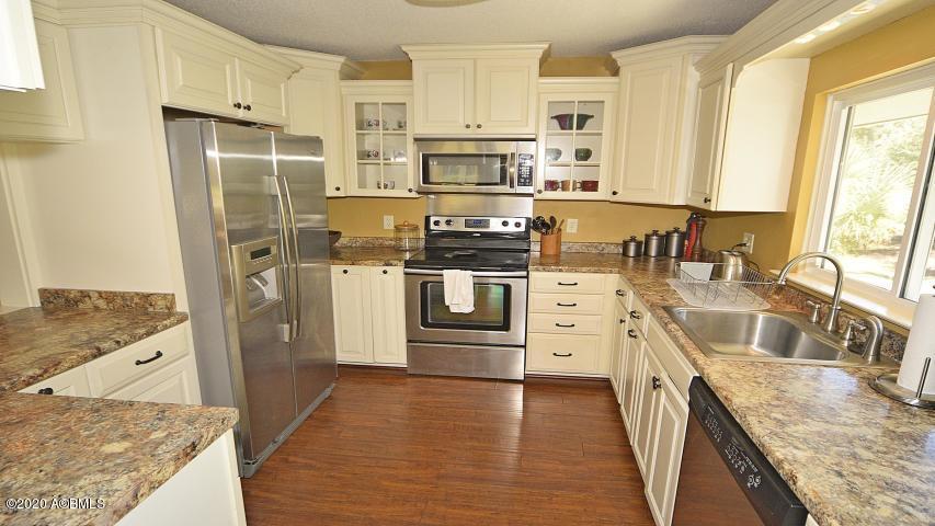 645 Dolphin Road Fripp Island, SC 29920 - Photo 8 of 48 20181101170201062783000000-o