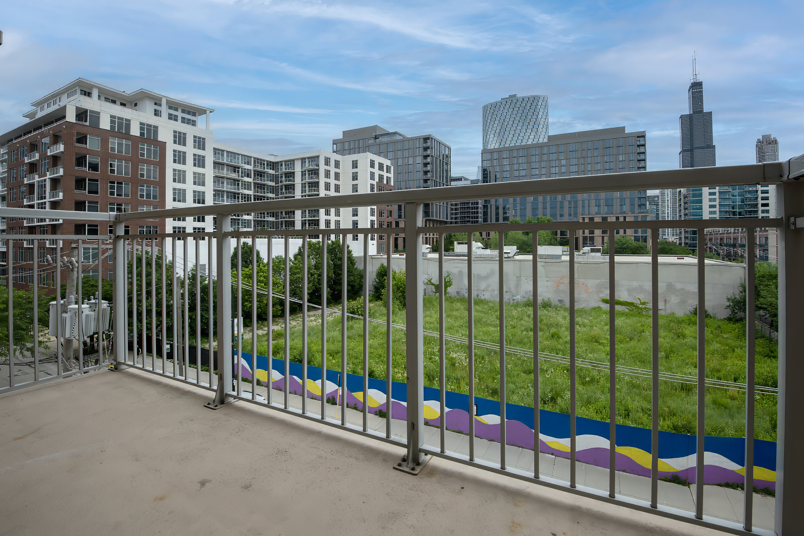 950 West Monroe Street, Unit 402 Chicago, IL 60607 - Photo 27 of 33