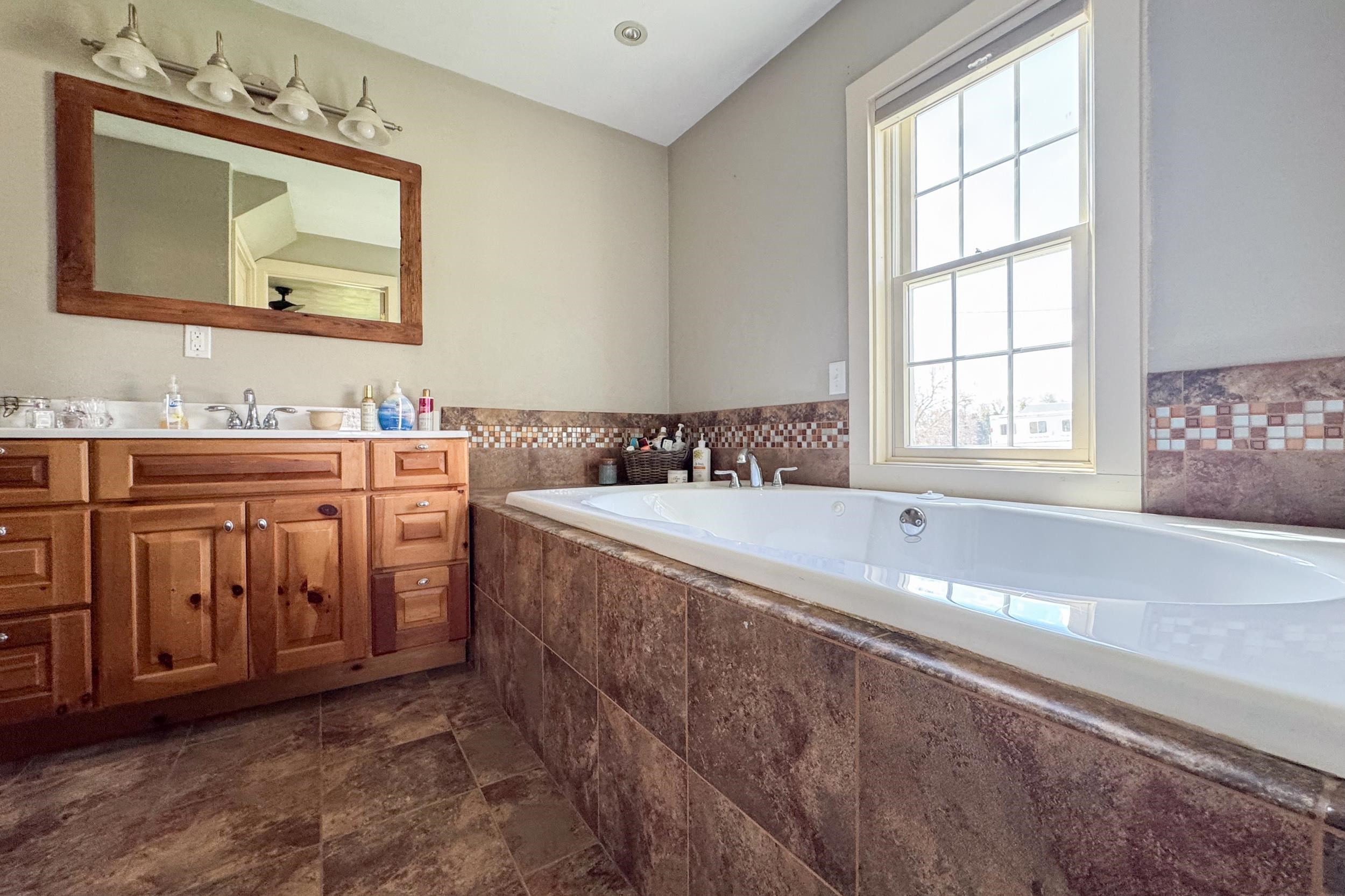 9145 South Smythe School Road Beloit, WI 53511 - Photo 11 of 57