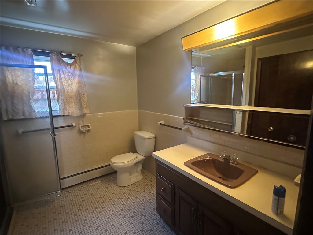 39 Locust Street Pawtucket, RI 02860 - Photo 13 of 25