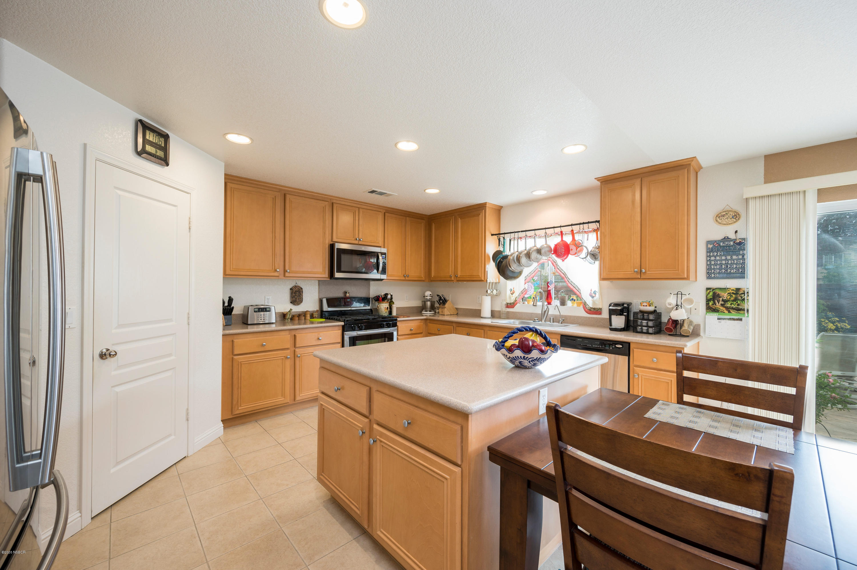 1114 Conception Drive Lompoc, CA 93436 - Photo 8 of 35 1114 Conception Lompoc CA-print-009-032-