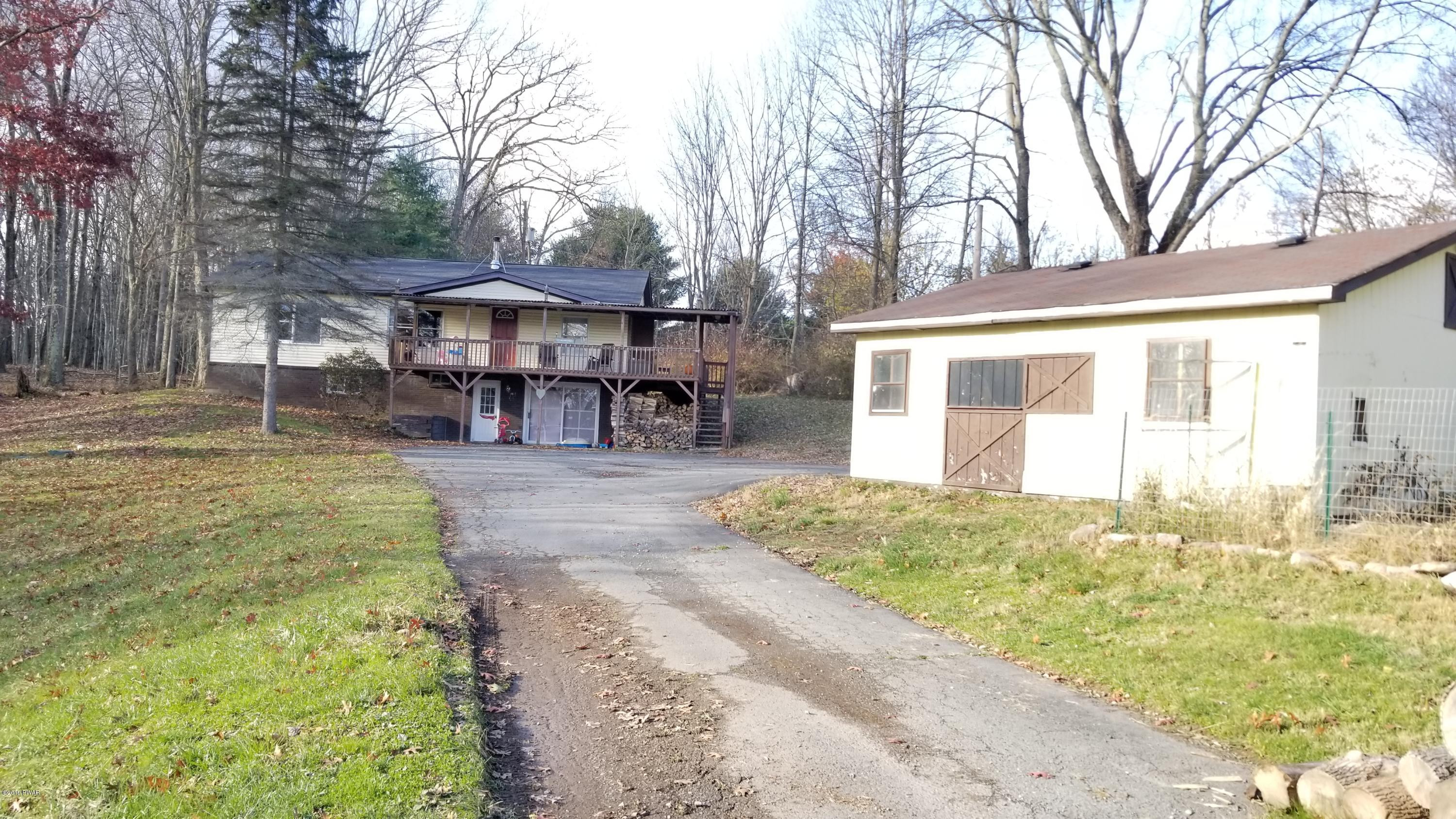 101 Elizabeth Street Hawley, PA 18428 - Photo 1 of 27
