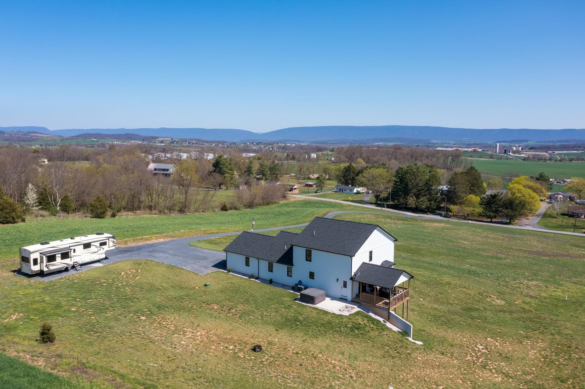16867 Andrick Mill Road Timberville, VA 22853 - Photo 9 of 36 Gallery Image 9