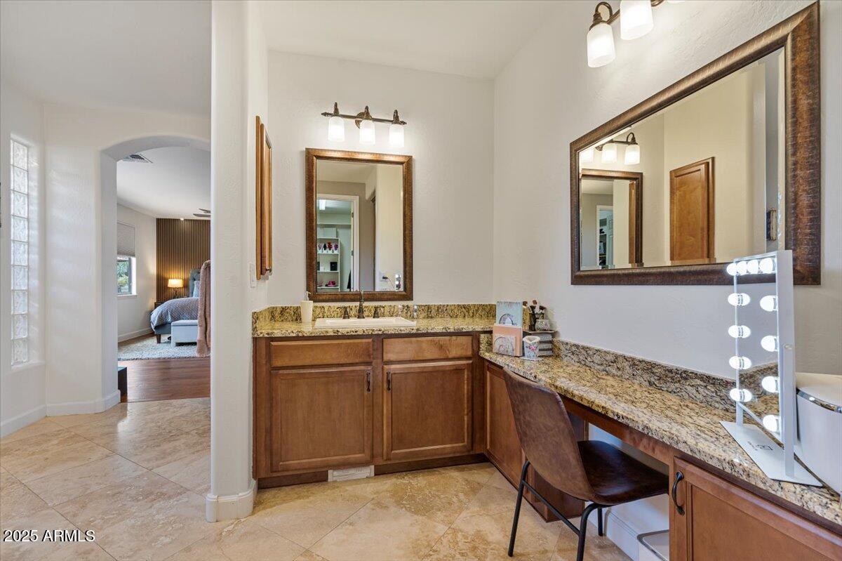 20723 West Main Street Buckeye, AZ 85396 - Photo 79 of 109 20723 W Main-Primary Ensuite