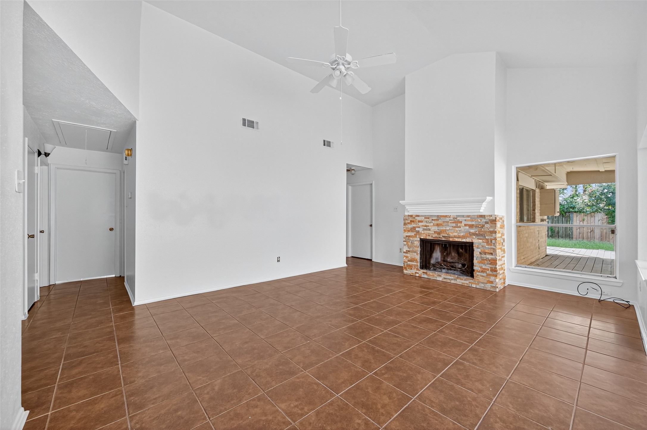 4726 Hickorygate Drive Spring, TX 77373 - Photo 4 of 37