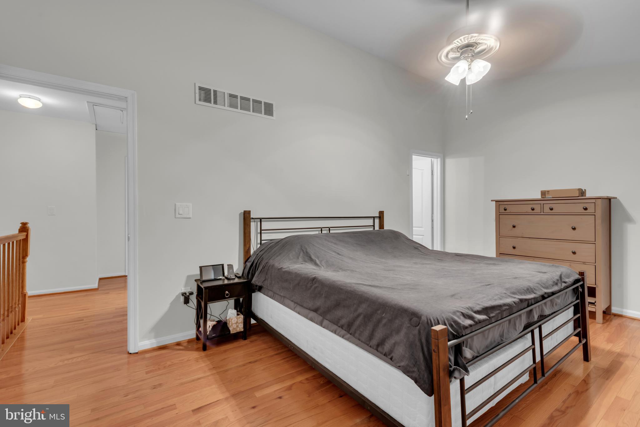 3020 Indiana Avenue Baltimore, MD 21227 - Photo 11 of 27