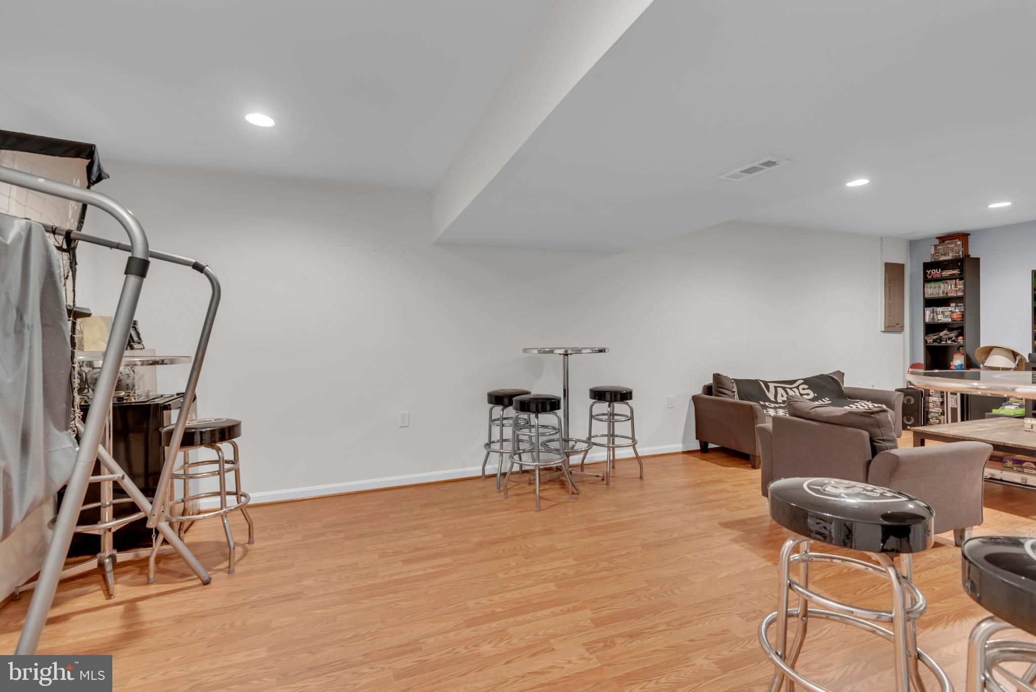 3020 Indiana Avenue Baltimore, MD 21227 - Photo 22 of 27