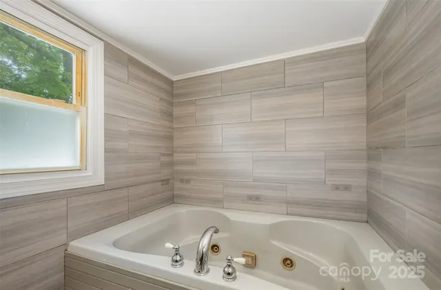 $254,900 | 201 Valley Street, Stanley, NC 28164