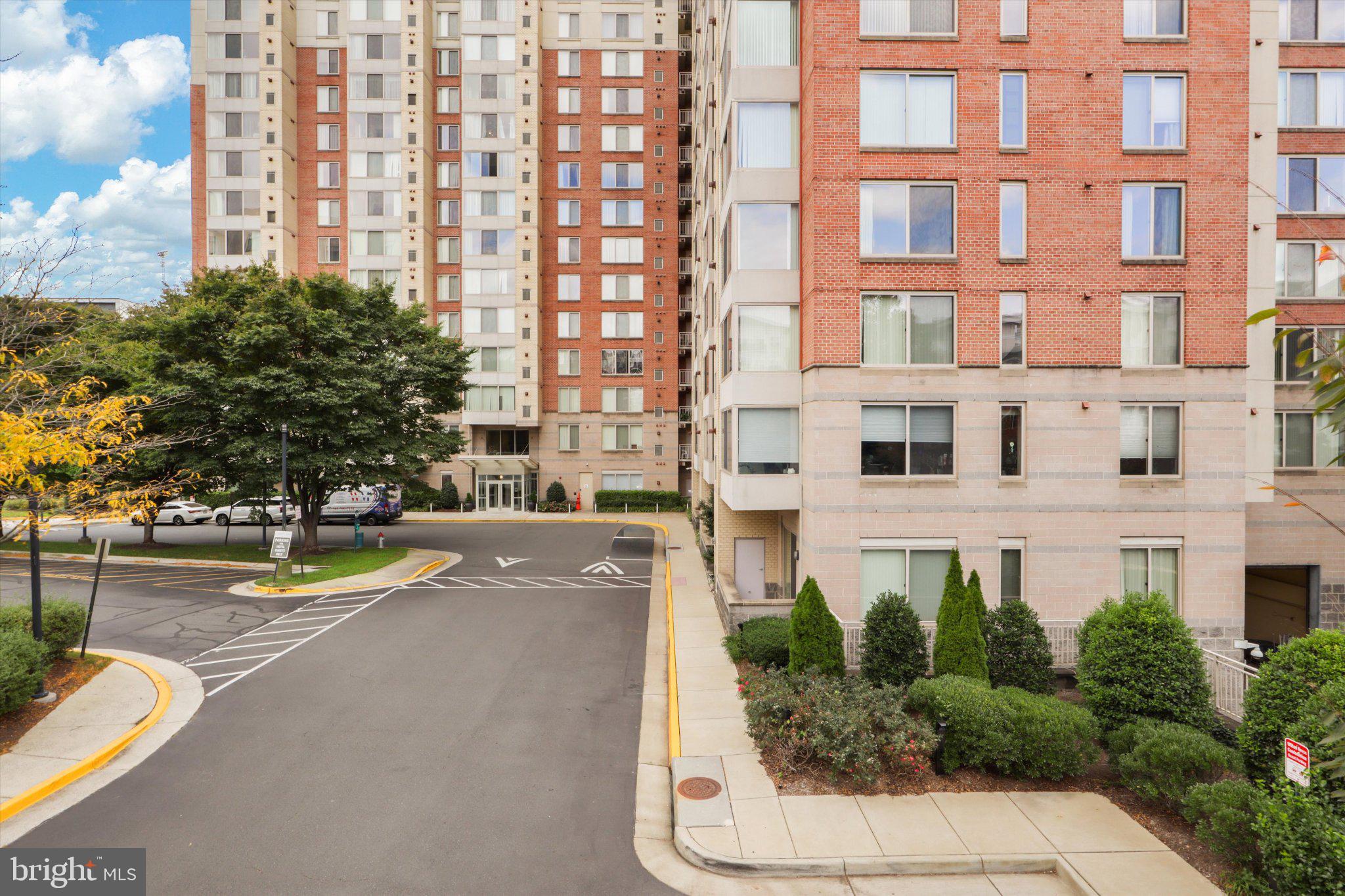2726 Gallows Road, Unit 1506 Vienna, VA 22180 - Photo 3 of 35 Modern urban living awaits you.