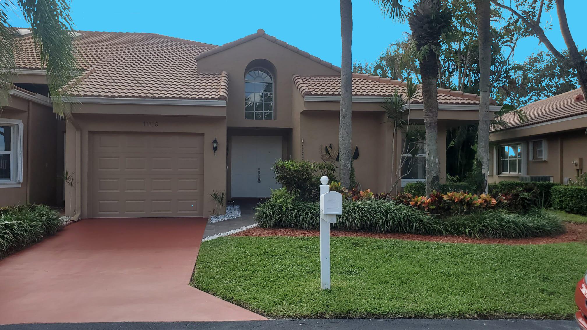 11118 Autoro Court Boca Raton, FL 33498 - Photo 1 of 28 5e949495afb8-NG20231106_012454