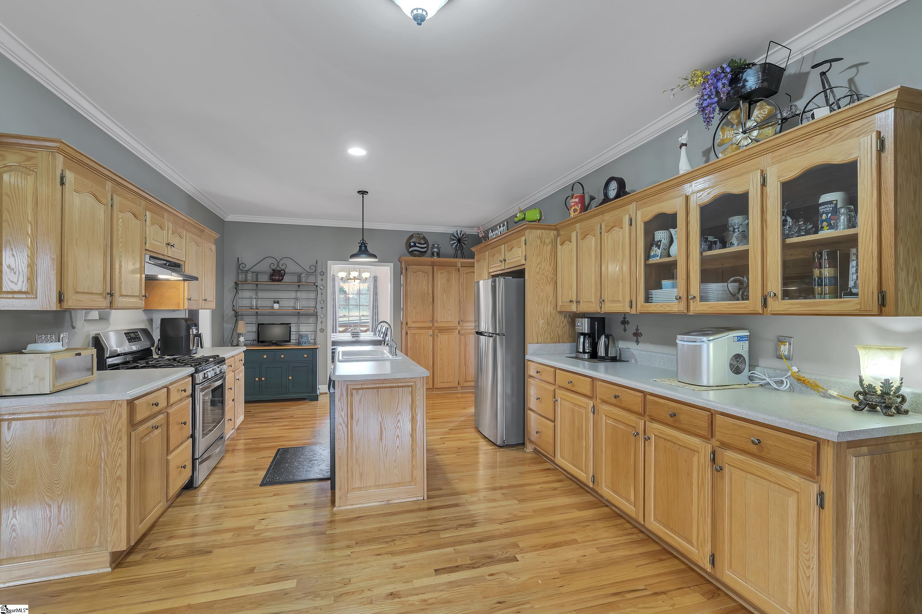 1911 Sharon Road Woodruff, SC 29388 - Photo 12 of 22 Gallery Image 12