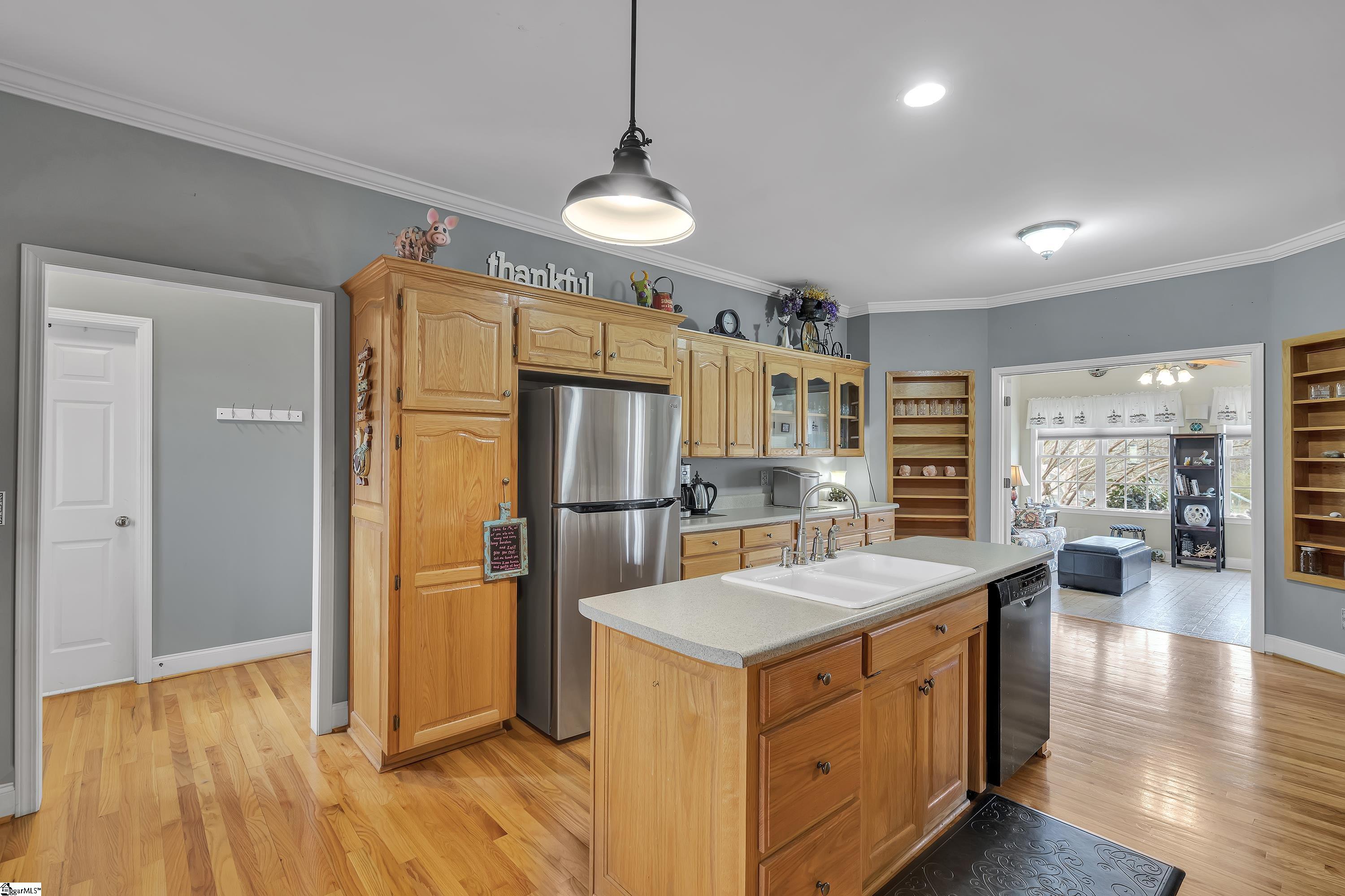 1911 Sharon Road Woodruff, SC 29388 - Photo 10 of 22 Gallery Image 10