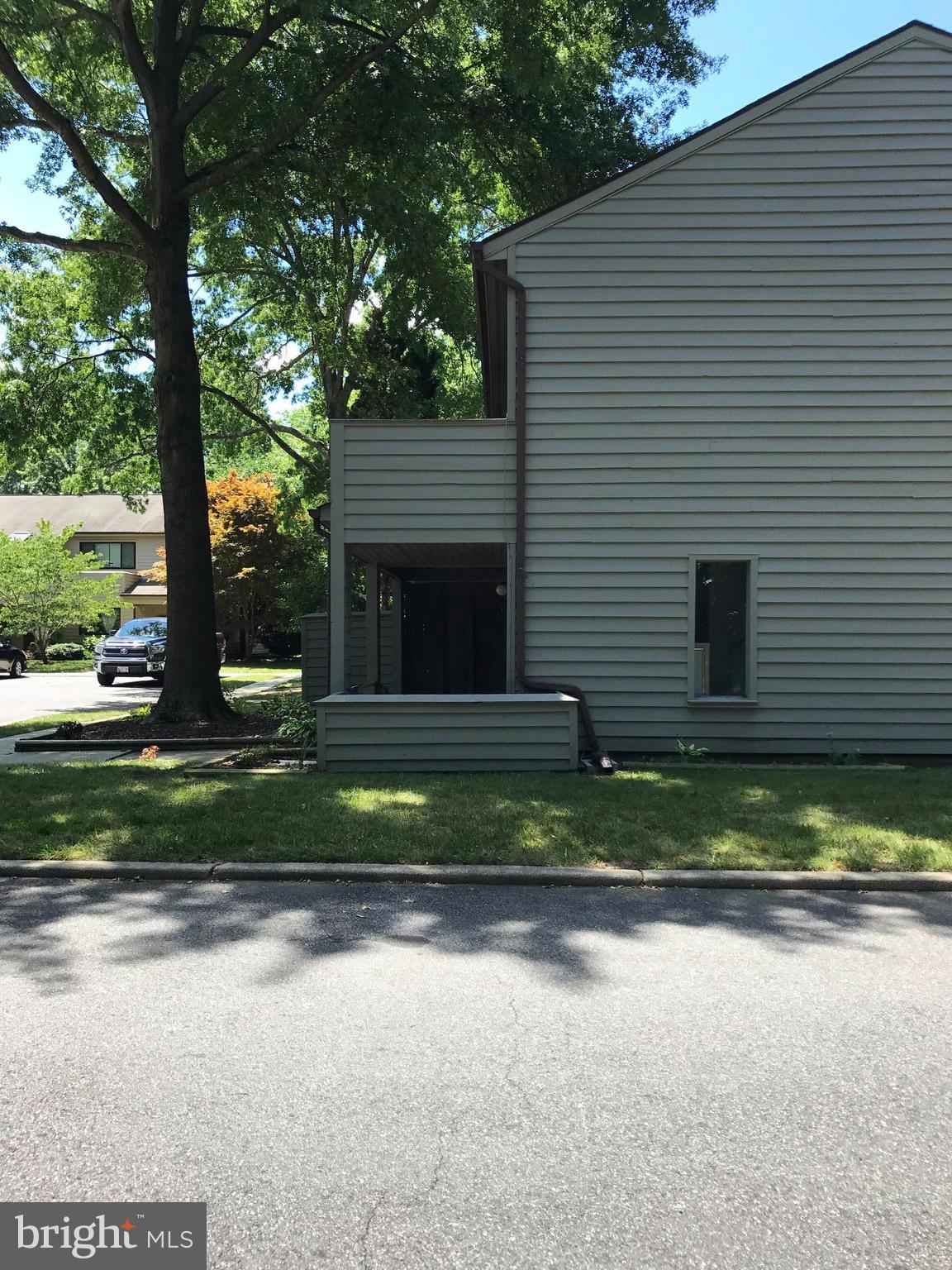 1054 Cedar Ridge Court Annapolis, MD 21403 - Photo 2 of 10 Exterior side
