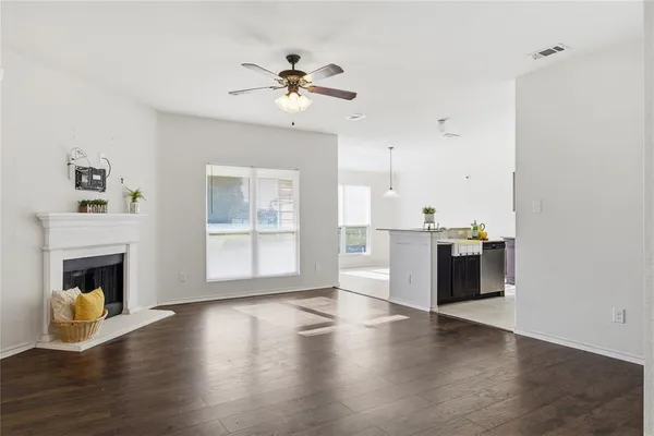 $299,900 | 1003 Lakeshore Boulevard, Oak Point, TX 75068
