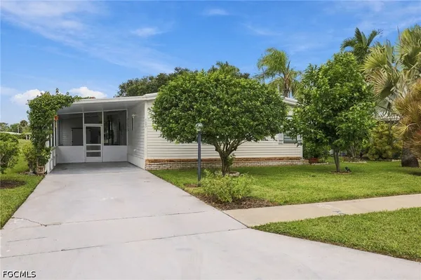 $289,900 | 105 Calais Court, Naples, FL 34112