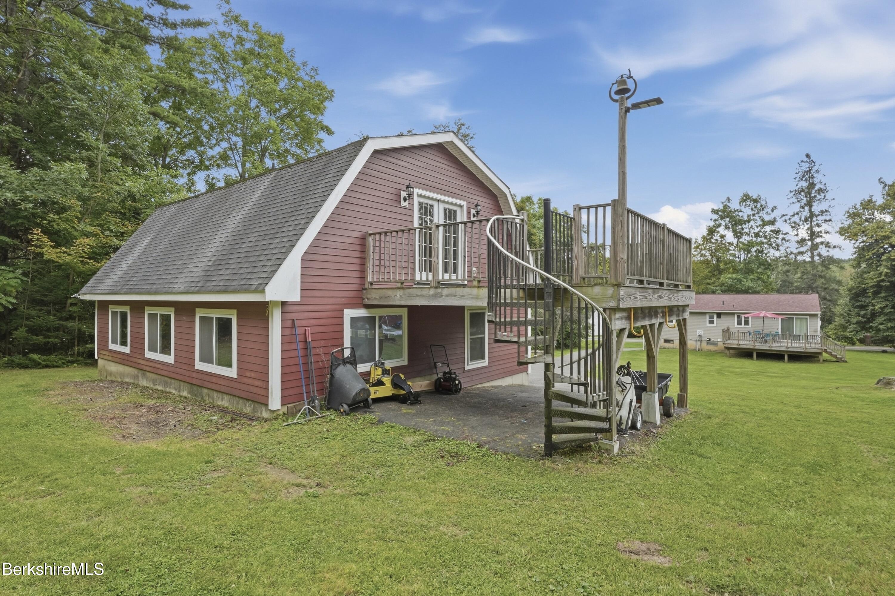 332 Hancock Road Pittsfield, MA 01201 - Photo 10 of 52 ADM03162