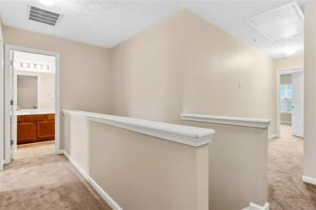 a view of utility room